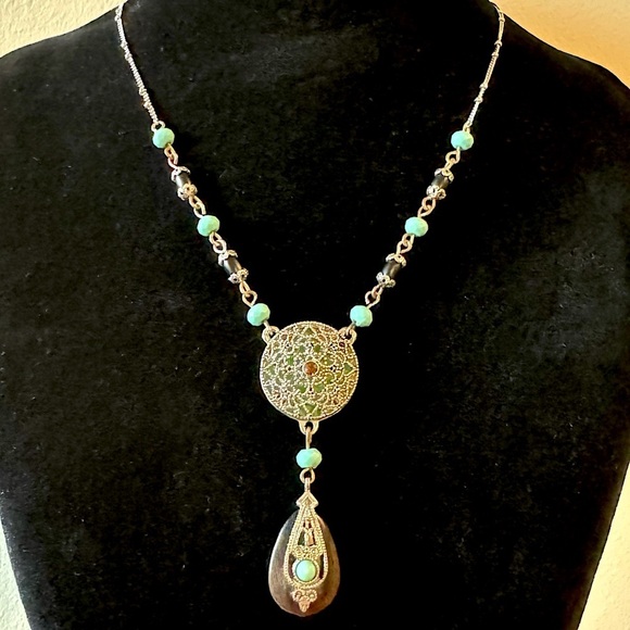 1980s Vintage Nina Ricci for Avon (Signed NR) Dreamcatcher Pendant Necklace - Picture 4 of 14